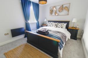 Ліжко або ліжка в номері Luxury Apartments - MBS Lettings