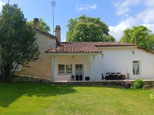 Vonkajšia záhrada v ubytovaní Gîte du Tilleul 6 pers - Au Clos de Parranquet