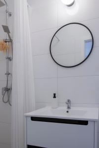 Łazienka w obiekcie Apartament Plaża Zachodnia - 400 m do morza