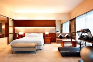 Postel nebo postele na pokoji v ubytování The Westin Guangzhou