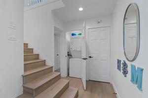 Fotografie z fotogalerie ubytování Stylish Phoenix Townhome - Foosball Table, Laundry, Parking! v destinaci Phoenix + 8 fotografií