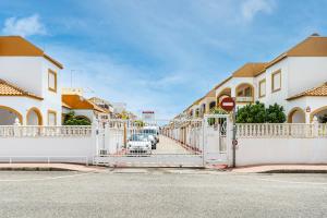 Fotografie z fotogalerie ubytování Apartamento con piscina Los Altos v destinaci Torrevieja
