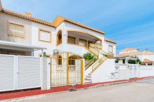 Fotografie z fotogalerie ubytování Apartamento con piscina Los Altos v destinaci Torrevieja