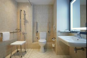 Koupelna v ubytování Sheraton Grand Krakow
