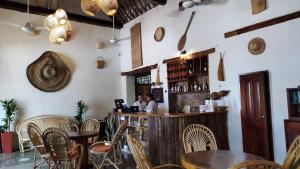 HOTEL NIETO MOMPOX, ubicado en el corazón del centro histórico, frente al rio magdalena en zona de malecón酒廊或酒吧区