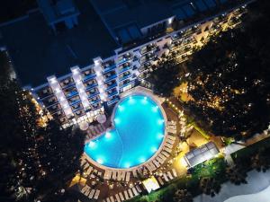 Bazén v ubytování VM Resort & SPA nebo v jeho okolí