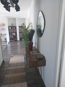 Φωτογραφία από το άλμπουμ του Grand appartement rénové au cœur de Royan σε Ρουαγιάν