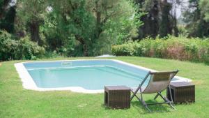 Bazén v ubytování Stone Made Private Pool Villas Kriopigi nebo v jeho okolí