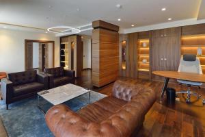 Khu vực ghế ngồi tại Sheraton Novi Sad