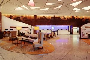 Posezení v ubytování Sheraton Berlin Grand Hotel Esplanade