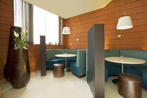 Posezení v ubytování Courtyard by Marriott Panama Multiplaza Mall