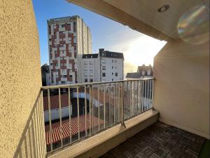 Balkón alebo terasa v ubytovaní Studio mezzanine proche mer avec balcon - FR-1-197-558
