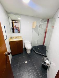 Phòng tắm tại Apartamento con vista al mar en Santa Marta
