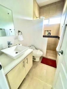 Ảnh trong thư viện ảnh của Pacific Breeze House - with private pool ở Jacó