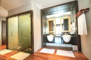 Koupelna v ubytování Pavilion Pool Residence Samui - SHA Extra Plus