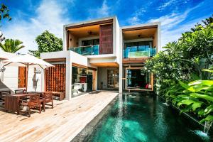 Bazén v ubytování Pavilion Pool Residence Samui - SHA Extra Plus nebo v jeho okolí
