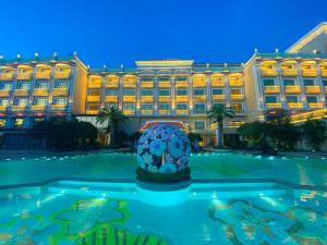 Bazén v ubytování Continental Xin Hao Hotel and Resort 洲际新濠酒店 nebo v jeho okolí
