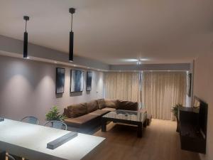 Posezení v ubytování Castel Mare Beach Hotel & Resort