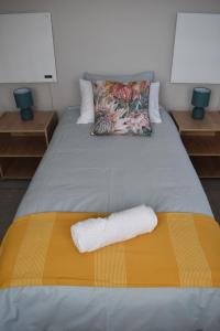 Postel nebo postele na pokoji v ubytování Apple Orchard Cottage