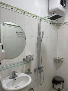 A bathroom at Hanoi AMD Housing- Hoa Lâm street