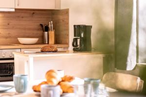 Köök või kööginurk majutusasutuses Ferienwohnung Kaiser Karl