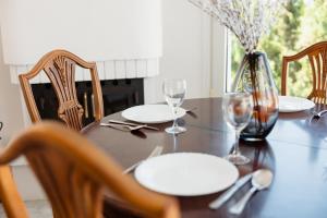 Zdjęcie z galerii obiektu Apartment, close to the beach and sea views, in Marbella w Marbelli