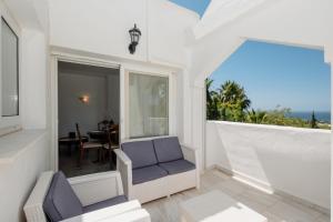 Zdjęcie z galerii obiektu Apartment, close to the beach and sea views, in Marbella w Marbelli
