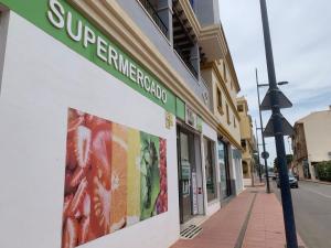 Supermarket lub sklepy w pobliżu tego apartamentu