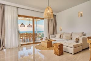 Posezení v ubytování Ducato di Zante Luxury Beach Villa, by ZanteWize