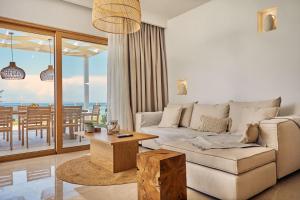 Ruang duduk di Ducato di Zante Luxury Beach Villa