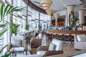 Restaurace v ubytování Danat Jebel Dhanna Resort