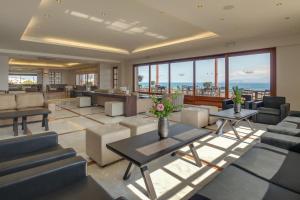 Гостиная зона в Miramare Resort & Spa