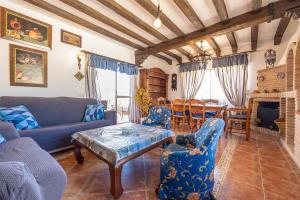 Posedenie v ubytovaní Villa de alquiler vacacional en Nerja Calle Solana