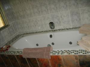 Et badeværelse på Thirsty Falls CC