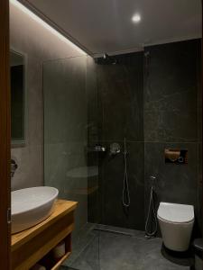 Koupelna v ubytování NOI HOTEL