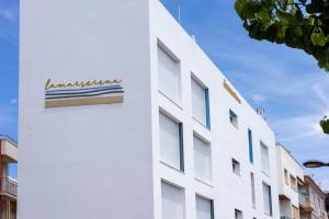 Certifikát, hodnocení, plakát nebo jiný dokument vystavený v ubytování Hostal Boutique La Mar Serena + 34 fotografií
