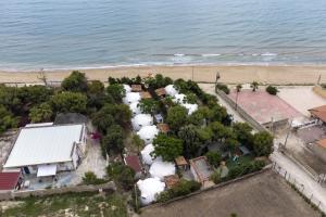 an aerial view of a house next to the beach at 3 Sirene Sciacca Fronte Mare in Sciacca