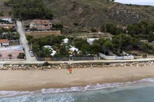 an aerial view of a beach with a body of water at 3 Sirene Sciacca Fronte Mare in Sciacca