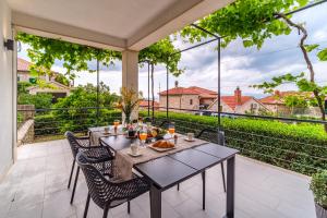 Gallery image of Apartman A`Mare in Postira +30 photos