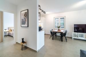 Μια τηλεόραση ή/και κέντρο ψυχαγωγίας στο Apartman A`Mare