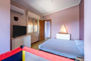 Zdjęcie z galerii obiektu Casavacanza con piscina e veranda w Auguście +17 zdjęć
