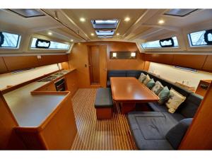Posezení v ubytování Sailing Yacht Queen Eliza