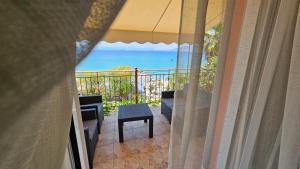 Ein Balkon oder eine Terrasse in der Unterkunft BeachHouse