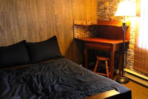 מיטה או מיטות בחדר ב-Private bedrooms+free parking