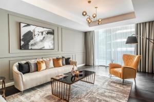 Posezení v ubytování Nasma Luxury Stays - Limestone House