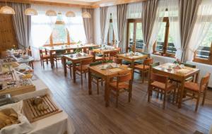 Restoran või mõni muu söögikoht majutusasutuses ProFamily Hotel TOP Benecko