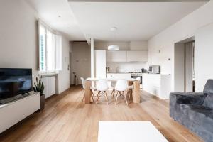 Kuchyň nebo kuchyňský kout v ubytování Central Loft Lucca -A 2 Passi Dal Duomo- + 5 fotografií