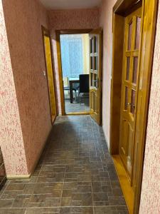 别列戈沃Квартира трикімнатна的相册照片 更多10张照片