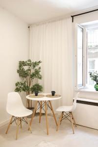 Posedenie v ubytovaní Cozy Studio perfect for couples, Cracow Old Town