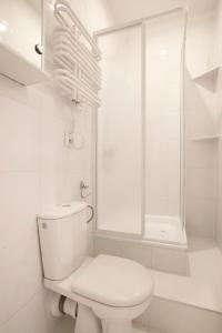 Kúpeľňa v ubytovaní Cozy Studio perfect for couples, Cracow Old Town